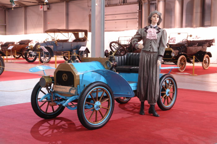 Колёса истории: машины императорской семьи на выставке в Санкт-Петербурге